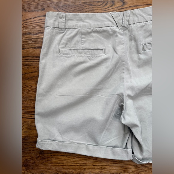Gap Boyfriend Roll Up Classic Khaki/ Gray Women's Shorts Size 6 - Picture 12 of 15